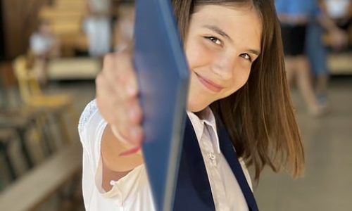 certificate-8696601_640